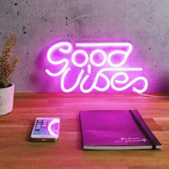 Wandlamp GOOD VIBES Roze